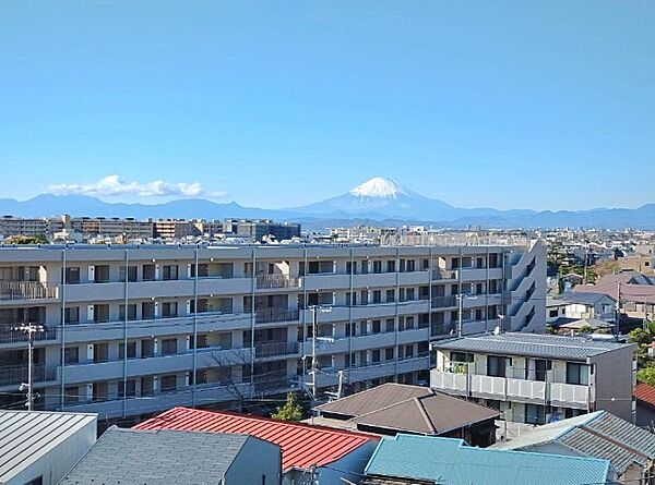 ◎天気のいい日は富士山を望みます♪