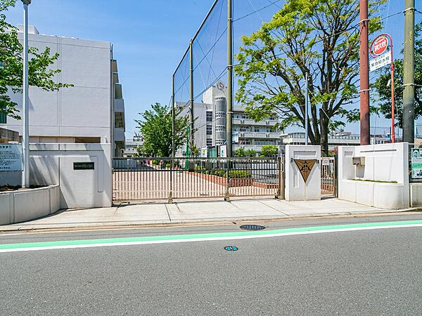 【横浜市立市場小学校】