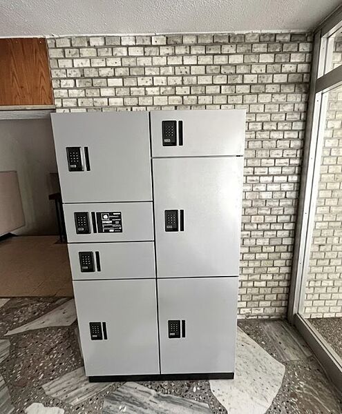 宅配ボックス完備で不在時も安心です♪
