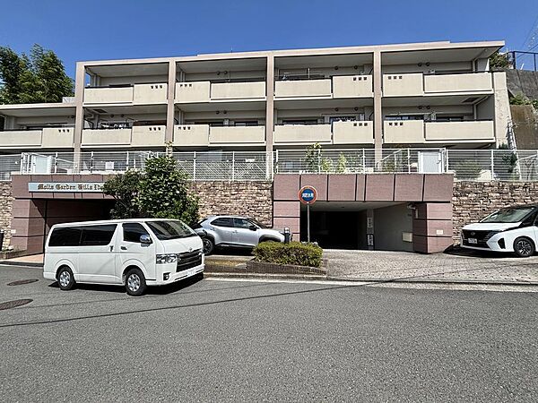2026年7月新規内装リノベーション物件◎フラット対面キッチンやペンダントライト採用しました♪