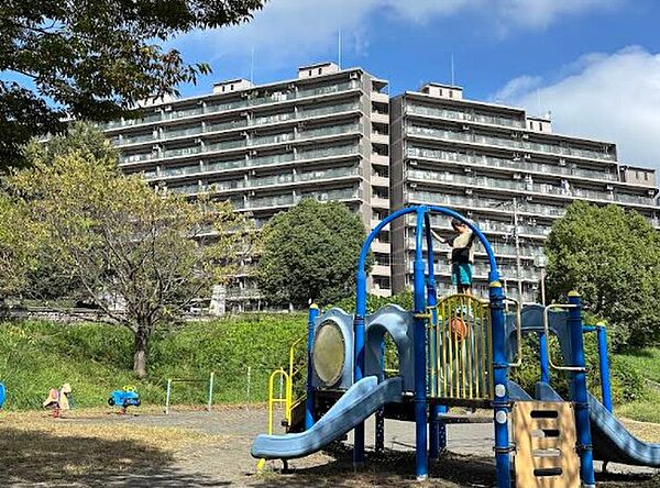 仏向倉沢北公園…徒歩3分
