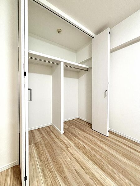 たっぷり収納で、お部屋を広く使えます