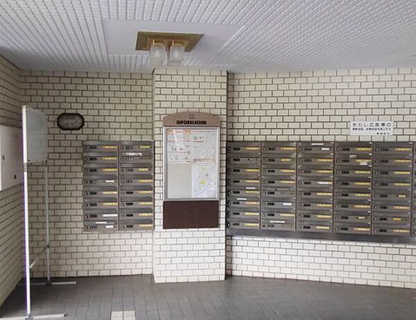 マンション内は掃除が行きわたり管理体制良好です