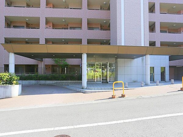 ◎管理体制良好・エントランスも綺麗に整備されています♪