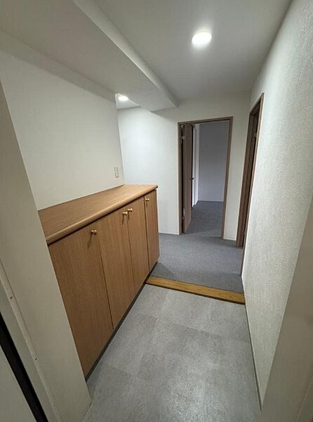 玄関を拡大表示