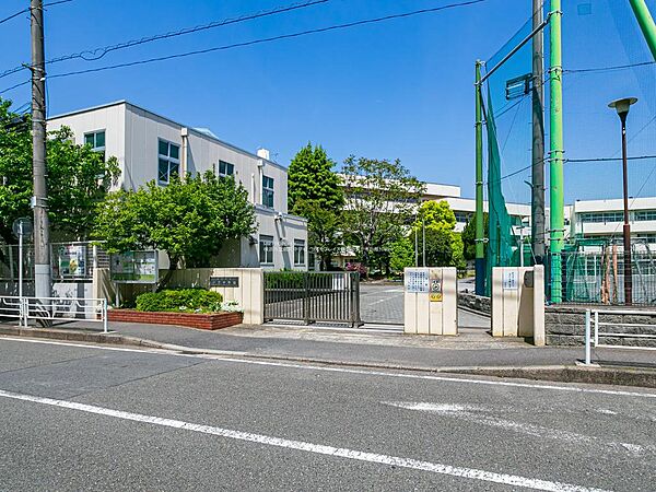 【横浜市立鶴見中学校】