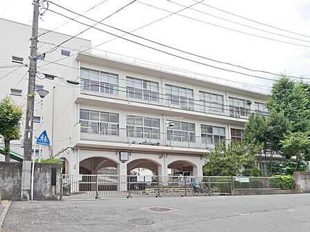 ■横浜市立老松中学校…徒歩約14分