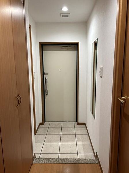 ◎お客様を迎いいれる明るい玄関スペース♪
