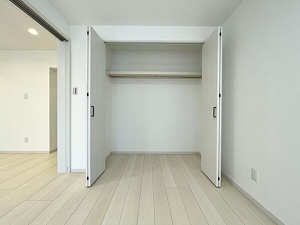 たっぷり収納で、お部屋を広く使えます