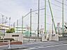 周辺：【横浜市立鶴見中学校】まで徒歩５分