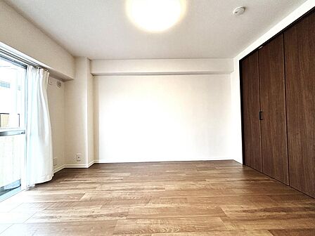◎全居室バルコニーに面して明るいお部屋となっております♪