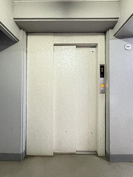 ◎エレベーターがあるので重い荷物も運べますね♪