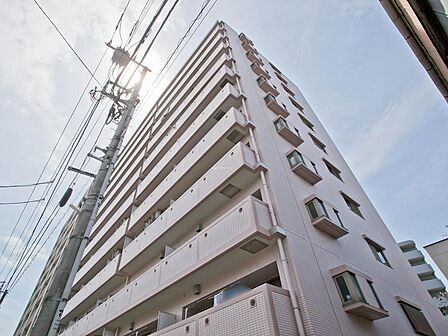 ●駐車場1台専用使用権付き(月額12000円)●2駅利用可徒歩圏の好立地♪