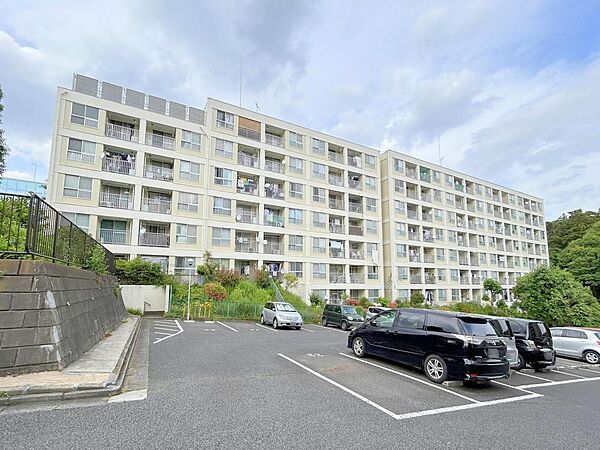 ●小・中学校徒歩１分の好立地♪通学至便♪●総戸数110戸のビッグコミュニティ♪