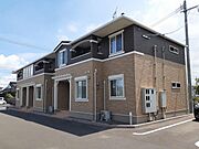 三股駅よりバス5分 徒歩6分 2階 築3年9ヶ月の賃貸物件