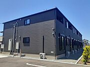 三股駅よりバス20分 徒歩5分 2階 築2年10ヶ月の賃貸物件