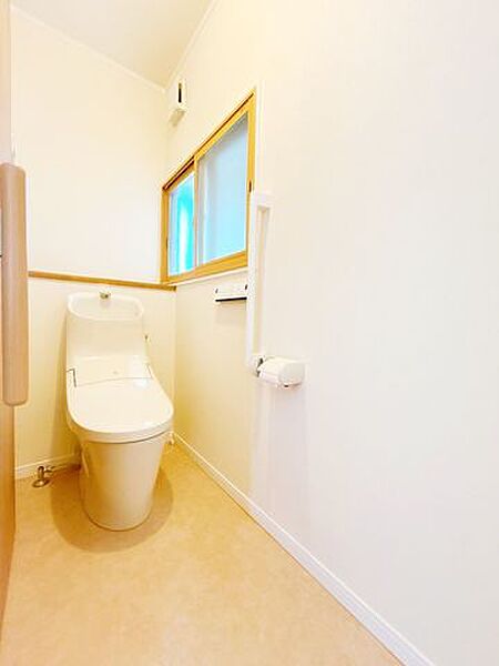 【外壁工事のみ実施】2階トイレです。