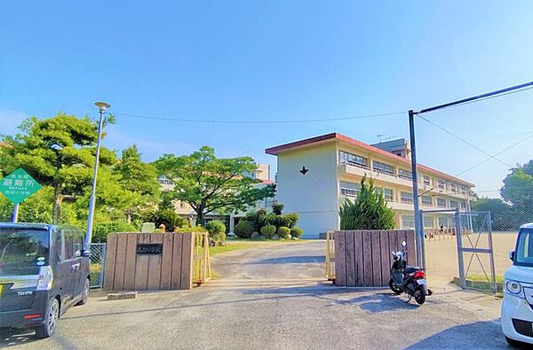 【小学校】長与町立洗切小学校まで約2500ｍです。（徒歩約32分）
