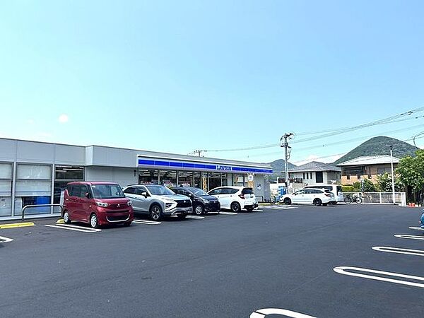 【コンビニ】ローソン長崎光風台店様まで約550ｍ（徒歩約7分）