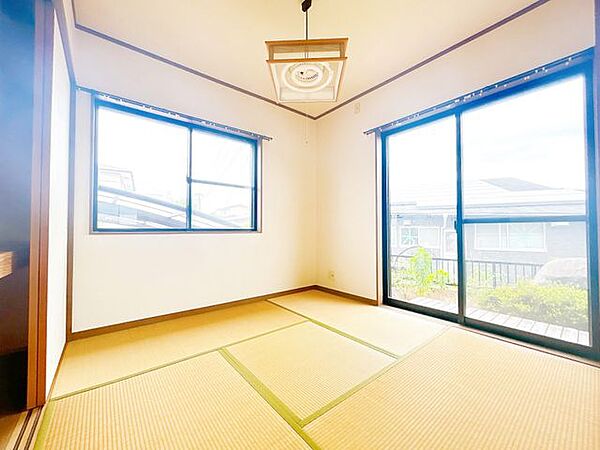 【リフォーム中】1階和室です。畳の表替え、壁・天井はクロス張替えを行う予定です。