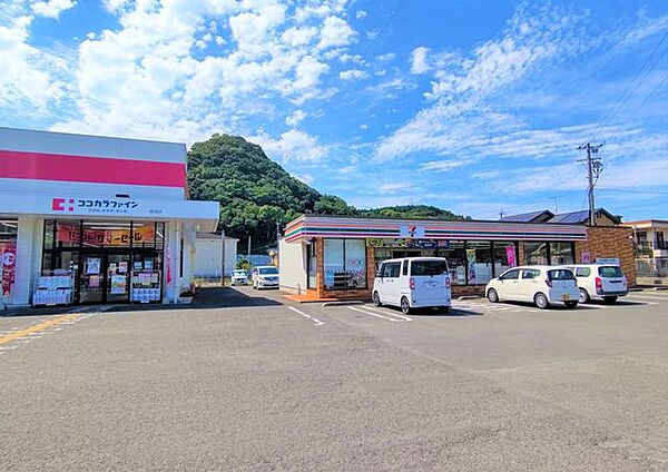 【コンビニ】セブンイレブン琴海村松店様まで約1100ｍ（徒歩約14分）です。