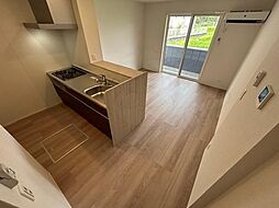 JR和歌山線 畠田駅 徒歩9分の賃貸アパート 3階2LDKのリビング/ダイニング