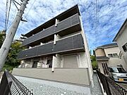 東生駒駅より徒歩12分 1階 築1年8ヶ月の賃貸物件