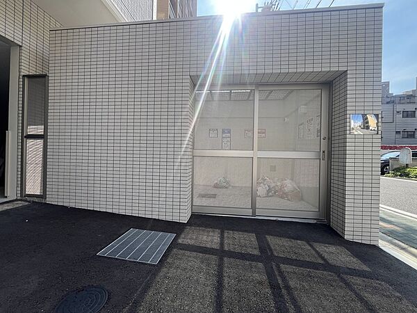 ごみ置き場