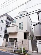 中目黒駅より徒歩9分 築15年6ヶ月 3階建の賃貸物件