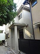 田園調布駅より徒歩6分 築32年5ヶ月 2階建の賃貸物件