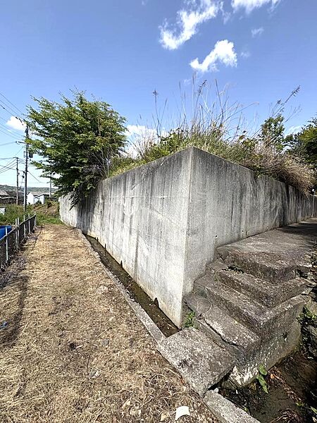 資材置き場や平屋に最適です！静かに暮らしたい方にピッタリの土地です。