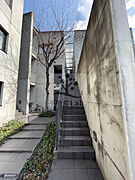 寝屋川市駅より徒歩20分 2階 築31年9ヶ月の賃貸物件