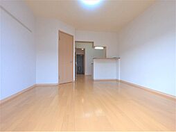 シェリーパルク 1階1Kのリビング/ダイニング