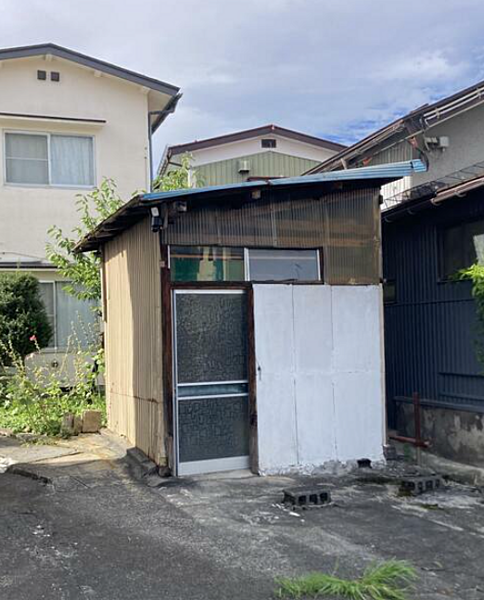 detached 福島県会津若松市滝沢町4-17
地図を見る