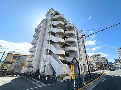 外観：新耐震基準マンションです。