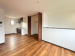 JR阪和線 紀伊駅 4kmの賃貸アパート 2階1LDKのリビング/ダイニング