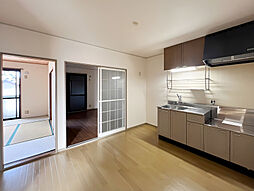 JR阪和線 紀伊中ノ島駅 徒歩20分の賃貸アパート 2階3DKのリビング/ダイニング