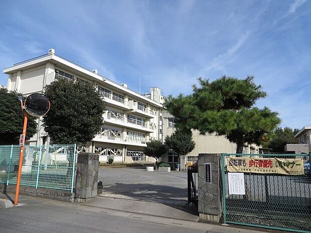 宮原中学校 709m