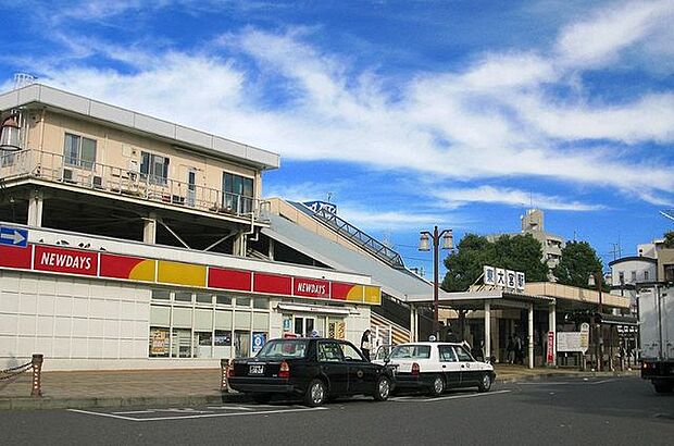 東大宮駅JR宇都宮線・湘南新宿ライン・上野東京ラインが停車する駅です。 1600m
