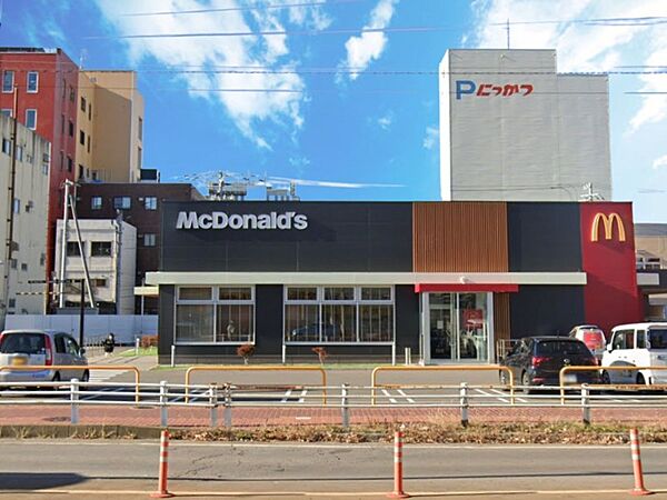 マクドナルド函館松風店 150m