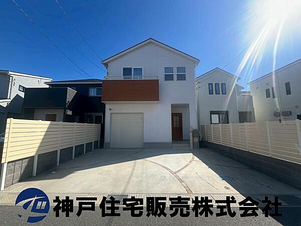 外観：328000670294
