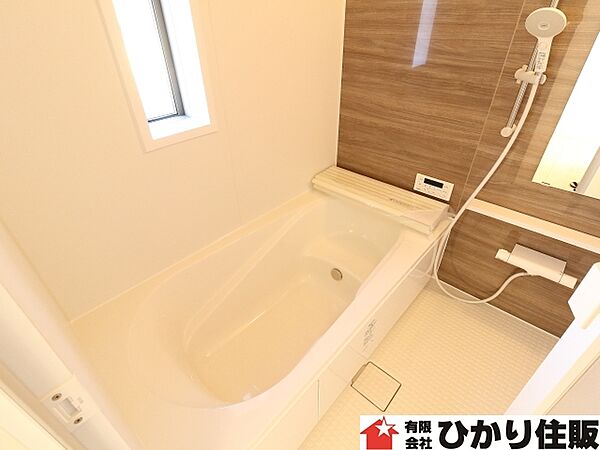 同社施工例：一日の疲れを癒やすバスルーム 追い炊き機能ももちろん浴室暖房乾燥付