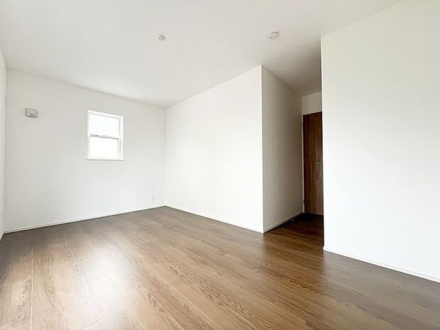 理想とするお部屋を実現しやすい洋室です！お掃除しやすく清潔感のあるお部屋が保てます