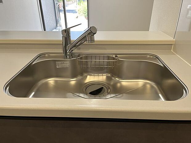 ワイドシンクなので家族が増えても洗い物楽々です