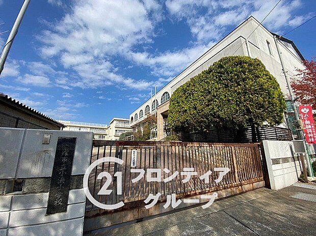 宝塚市立小浜小学校 徒歩5分。 390m