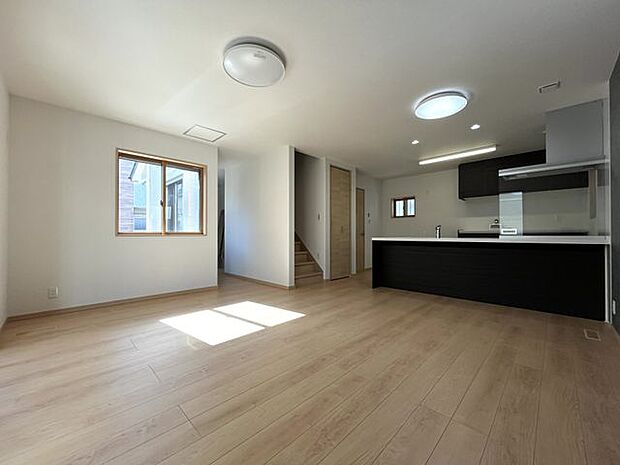 お車持ちの方も安心のカースペ―スしっかり完備