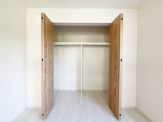 充実した収納スペースなので、お子様が大きくなって、荷物が増えてもたっぷり収納しておけますね