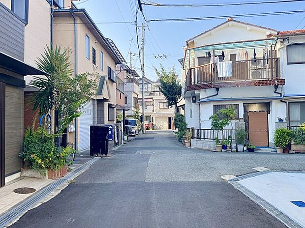 現地ご案内とともに住宅ローンのご相談も承ります!実際の道路幅や雰囲気は、ぜひ一緒に現地で確認いたしましょう