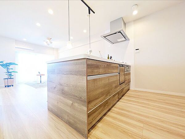 多様化する住まいのお悩みを当社へお気軽にご相談下さい