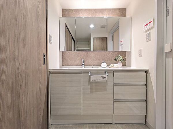 多様化する住まいのお悩みを当社へお気軽にご相談下さい